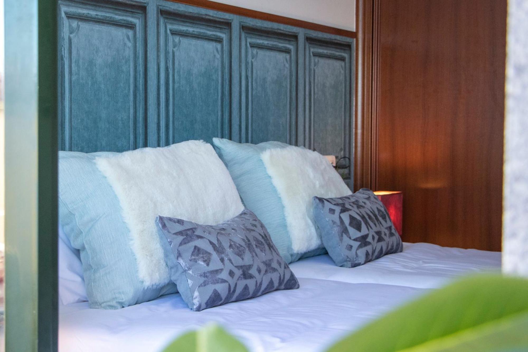 Luxury Singular Apartments Green 圣地亚哥－德孔波斯特拉 客房 照片